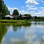 Chalet Grapeline Chotin