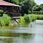 Grapeline Chalet Chotin