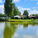 Grapeline Chalet