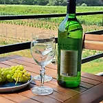 Chalet Grapeline Chotin