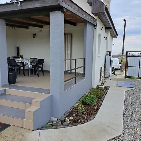 Grapeline Шале Chotin