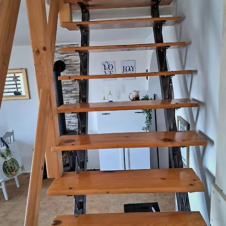 Grapeline Chalet Chotin