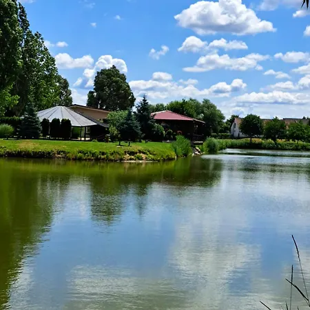 Шале Grapeline Chotin