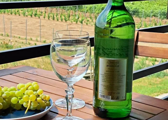 Chalet Grapeline Chotin